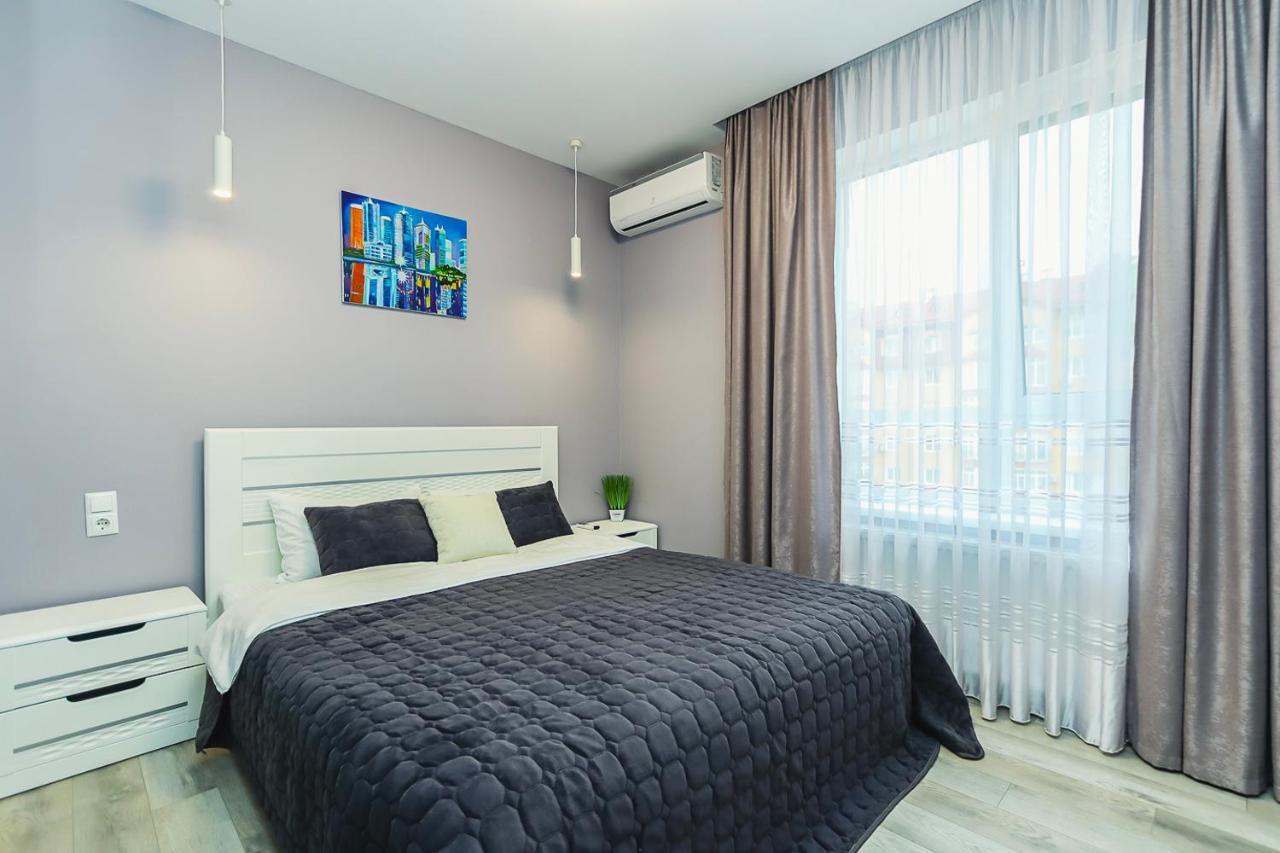 Premium Apartment On Belvedere Ivano-Frankivsk Exterior foto
